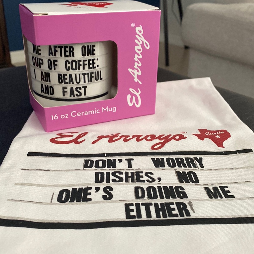 El Arroyo mug and tea towel